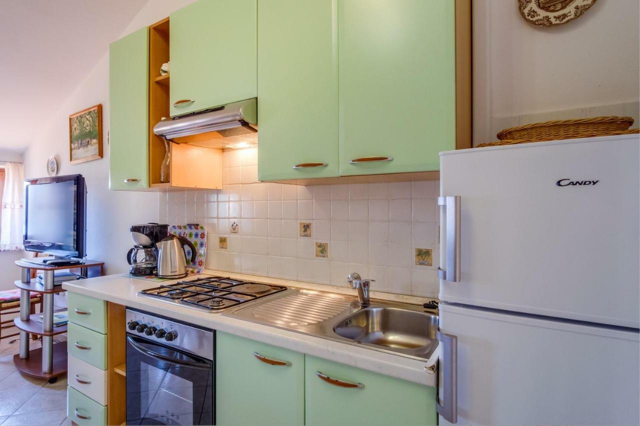 Martinšćica Apartmani Zorica מראה חיצוני תמונה